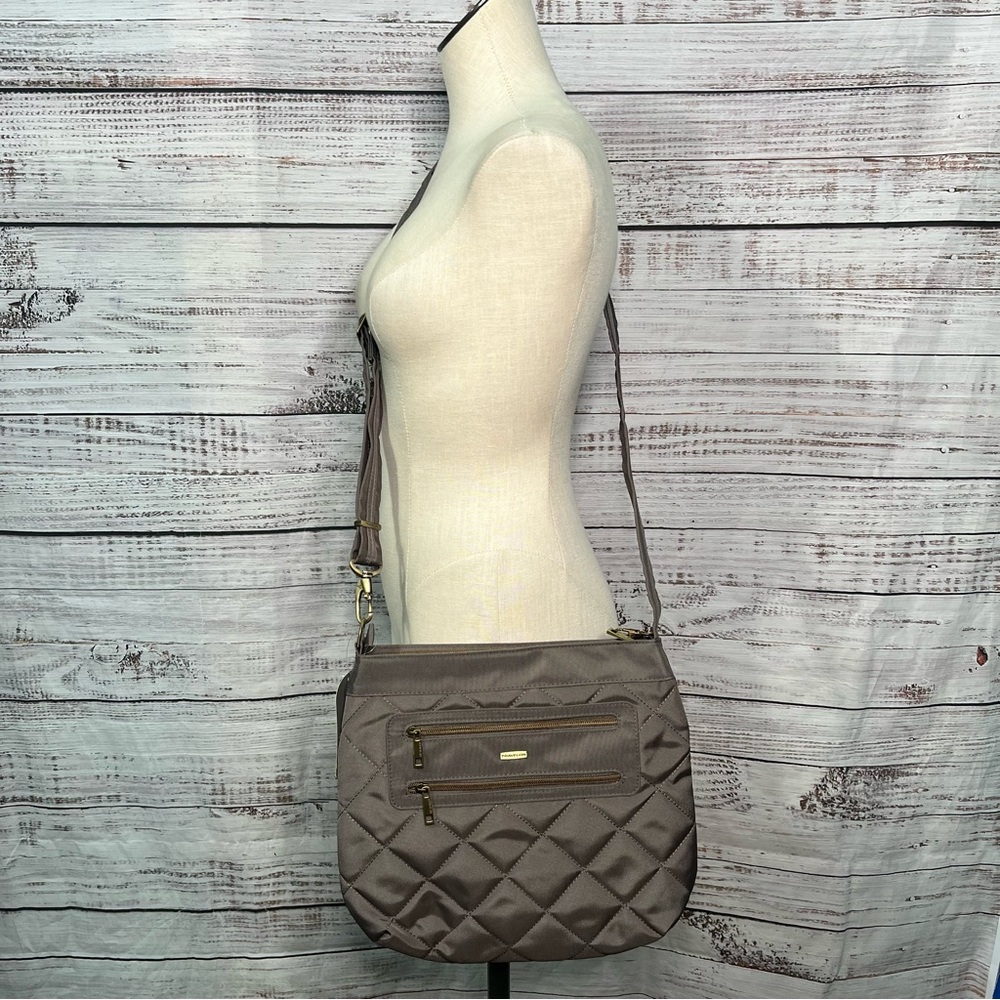 Travelon Quilted Gray Crossbody Bag Anti Theft Slash Proof Purse‎ NEW